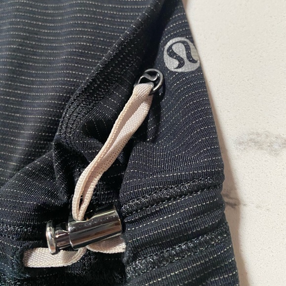 Lululemon tank‼️🍋 great condition. - Picture 4 of 5